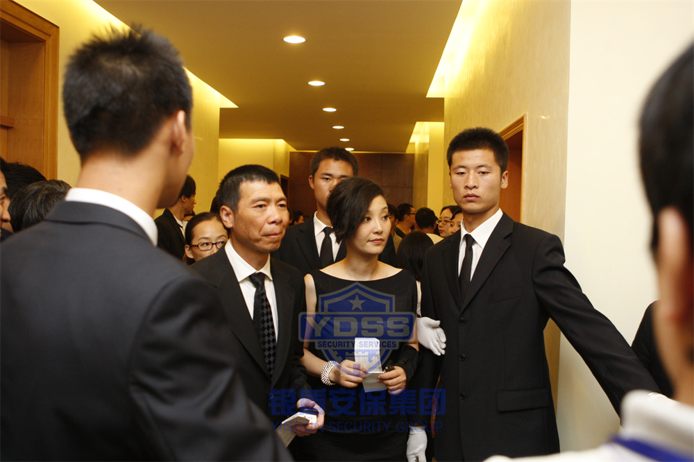 银盾保安公司特勤人员为中国著名电影导演、编剧、演员提供安全随卫服务